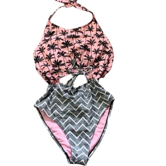 No Boundaries M Barbiecore Pink Palms & Chevrons Halter Lace-up Swimsuit 19417 - Picture 5 of 8